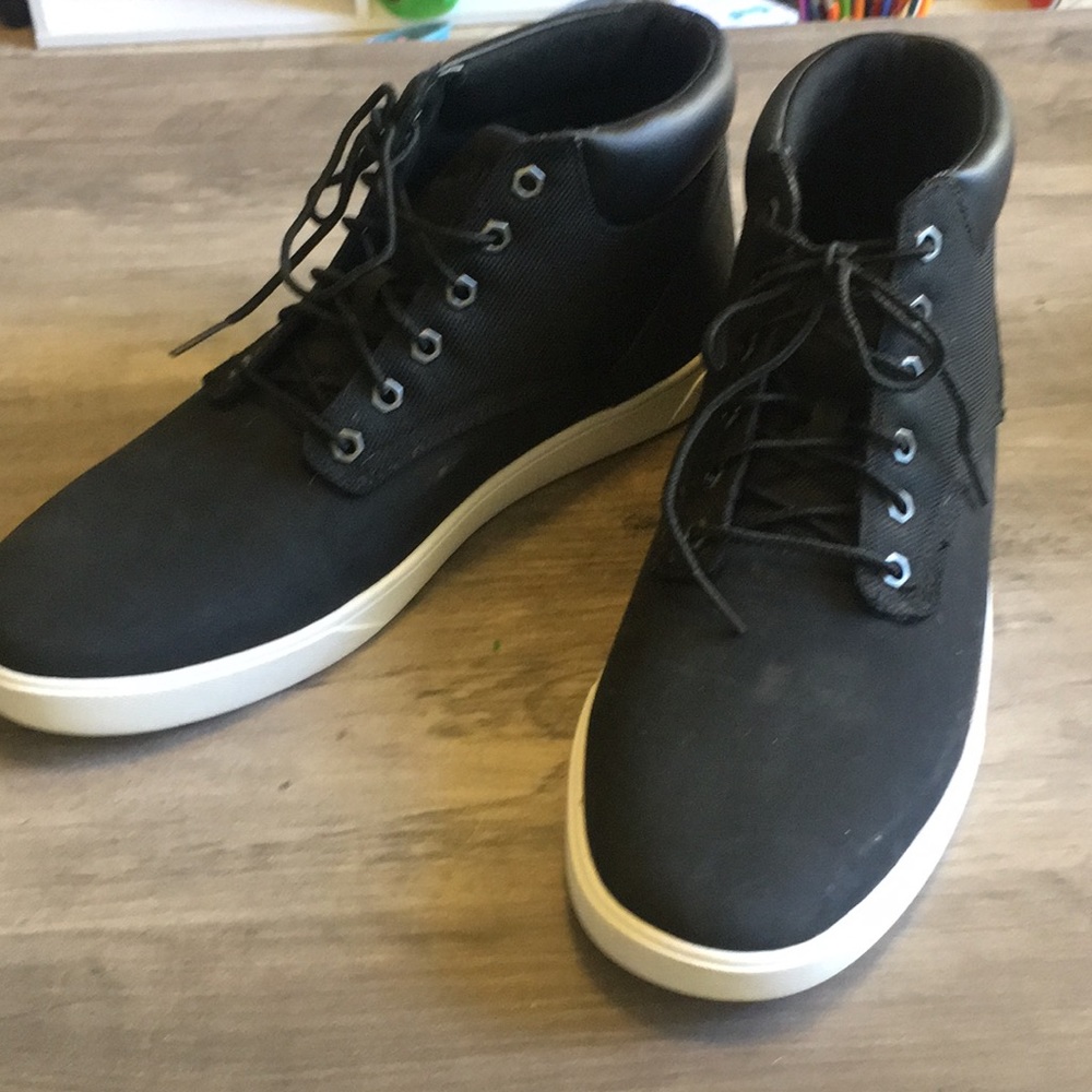 NWB Timberland Mens 10.5 Groveton Plain ToeChukka